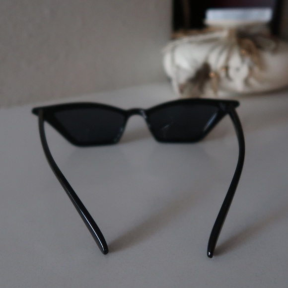 Vintage Retro Black Sunglasses Unisex Futuristic - Picture 6 of 7